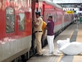 Mumbai News: मुंबईत रेल्वे पोलिसांचे वसूली रॅकेट! करायचे असा भयंकर प्रकार की 5 महिन्यांत 13 जण निलंबित
