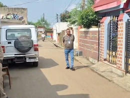 Raids: जांजगीर में EOW की दबिश, खनिज विभाग के लिपिक जयचंद कोसले के घर पहुंची 12 सदस्यीय टीम, पूछताछ और जांच जारी Raids: जांजगीर में EOW की दबिश, खनिज विभाग के लिपिक जयचंद कोसले के घर पहुंची 12 सदस्यीय टीम, पूछताछ और जांच जारी