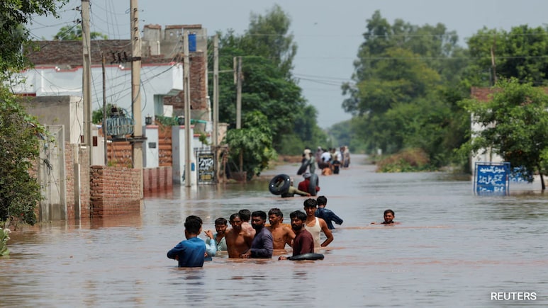 Over 850 People Dead, 2 Million Hit By "Historic Floods" In Pakistan Over 850 People Dead, 2 Million Hit By "Historic Floods" In Pakistan