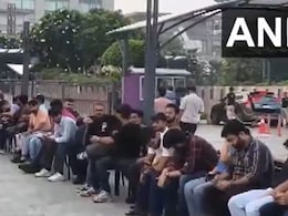 Video: Fans Queue Up From Midnight As iPhone 17 Hits Delhi, Mumbai, Bengaluru Stores Video: Fans Queue Up From Midnight As iPhone 17 Hits Delhi, Mumbai, Bengaluru Stores