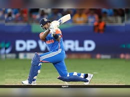 IND vs PAK, Asia Cup: सूर्यकुमार यादव के निशाने पर मेगारिकॉर्ड, 2 छक्के लगाते ही तीन बड़ी रिकॉर्ड लिस्ट में होंगे शामिल