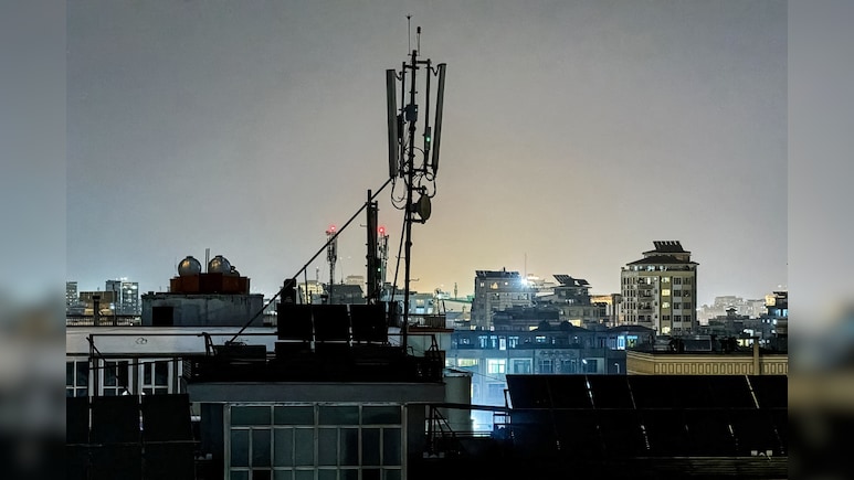 Taliban Government In Afghanistan Rejects Reports Of Nationwide Internet Ban