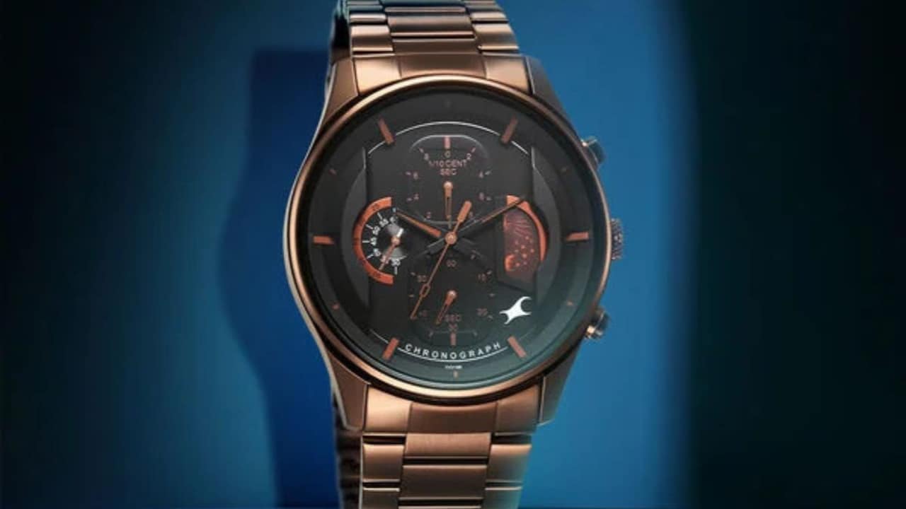 Which Fastrack watches for men are worth buying with 30% off this festive season?
