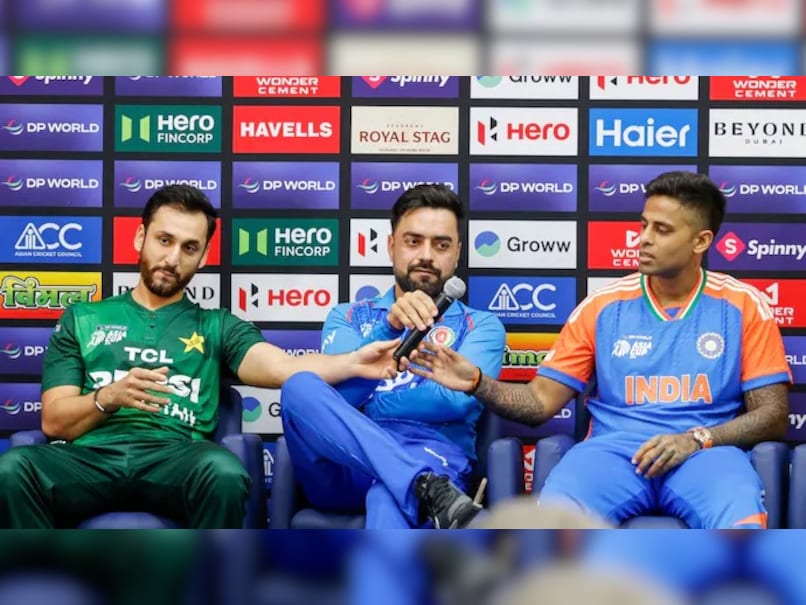 Real Story Behind Suryakumar Yadav-Salman Agha 'Handshake' Revealed: "Was Trying To..."