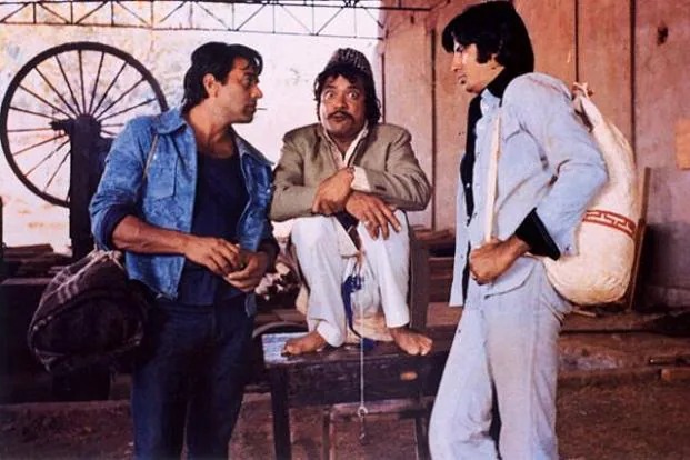 10 तस्वीरों में देखें फिल्म शोले, वो सीन जिसे देख दर्शकों ने खूब बजाई तालियां, आखिरी फोटो सबसे इमोशनल