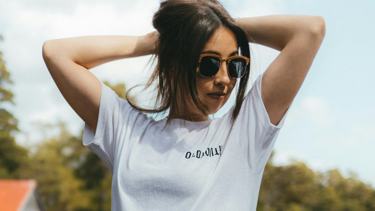 Get Bewakoof and The Souled Store Stylish T-shirts for women under ₹800.