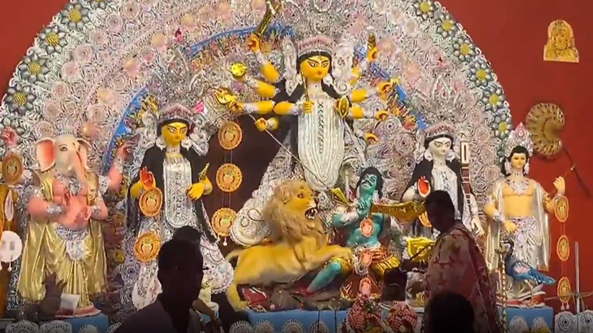 Video : Kolkata Celebrates Maha Ashtami Amidst Vibrant Durga Puja Festivities