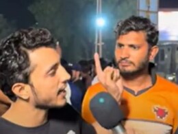 IND vs PAK: 'तोपों में बांधकर उड़ा दो, इन्हें अंडे और टमाटर मारो', पाकिस्तान में क्रिकेटरों पर फूटा गुस्सा IND vs PAK: 'तोपों में बांधकर उड़ा दो, इन्हें अंडे और टमाटर मारो', पाकिस्तान में क्रिकेटरों पर फूटा गुस्सा