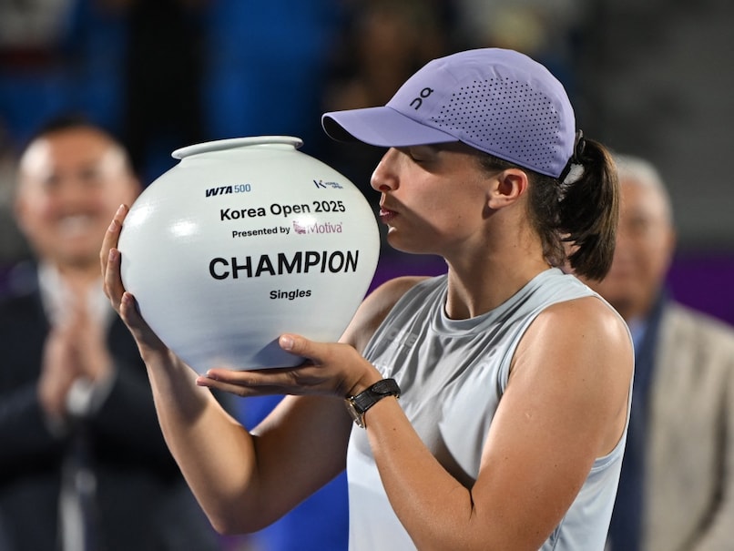 Iga Swiatek Recovers From Slow Start To Win Korea Open Title
