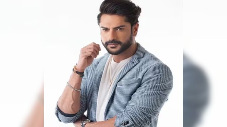 कौन हैं आशीष कपूर, जिन्हें रेप के आरोप में किया गया गिरफ्तार, बॉलीवुड से भी रहा है खास कनेक्शन कौन हैं आशीष कपूर, जिन्हें रेप के आरोप में किया गया गिरफ्तार, बॉलीवुड से भी रहा है खास कनेक्शन
