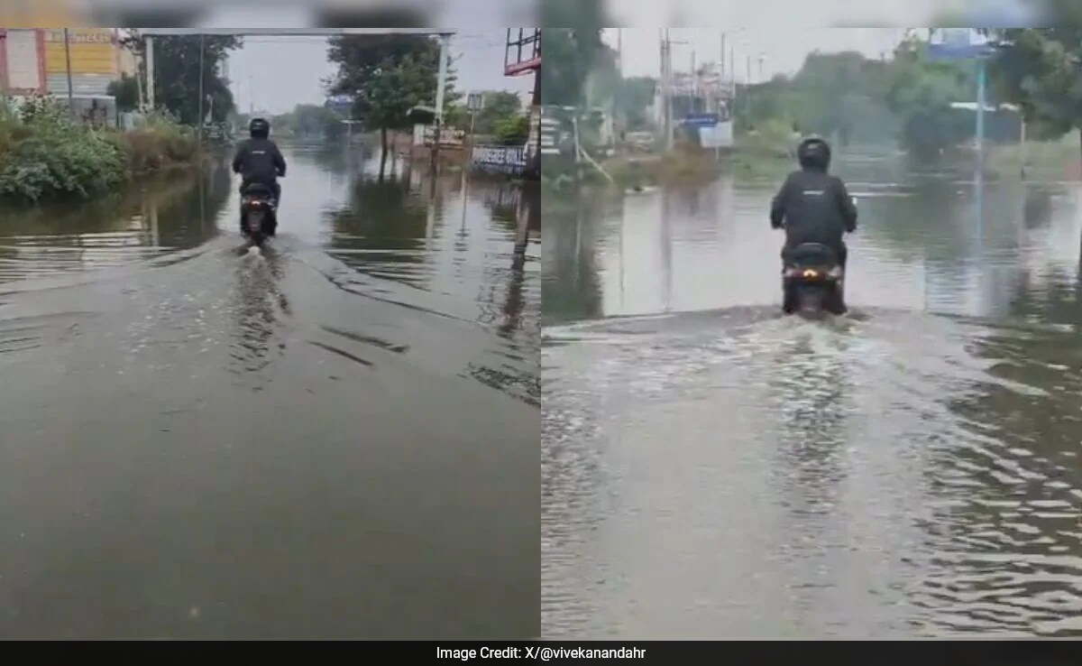 Bounce Infinity CEO Tests Scooter in Flooded Streets