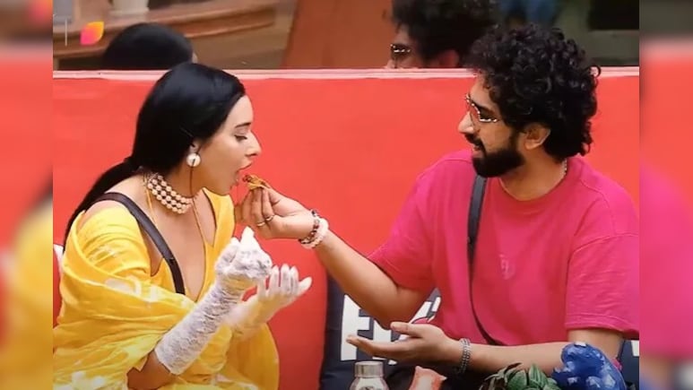 Bigg Boss 19: 'उसका मेरा कुछ नहीं हो सकता...', फूट-फूट कर रोईं तान्या, अमाल मलिक ने कही ऐसी बात Bigg Boss 19: 'उसका मेरा कुछ नहीं हो सकता...', फूट-फूट कर रोईं तान्या, अमाल मलिक ने कही ऐसी बात