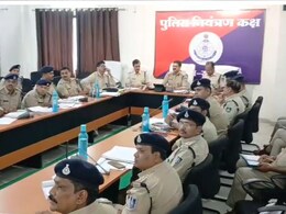 खंडवा में सिमी संगठन से जुड़े 4 युवकों को महाराष्ट्र ATS ने हिरासत में लिया, मुठभेड़ में मारे गए अकील खिलजी का बेटा भी शामिल खंडवा में सिमी संगठन से जुड़े 4 युवकों को महाराष्ट्र ATS ने हिरासत में लिया, मुठभेड़ में मारे गए अकील खिलजी का बेटा भी शामिल