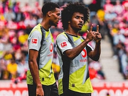 Borussia Dortmund Beat Mainz To Keep Pace With Bayern Munich In Bundesliga; Eintracht Frankfurt Win 6-4 Thriller