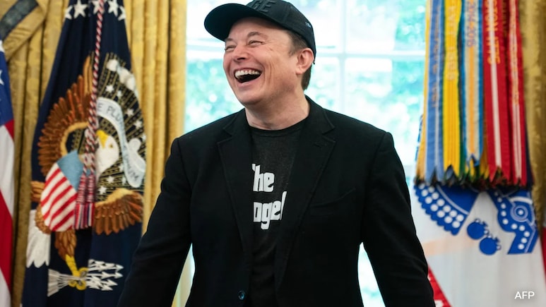Tesla Offered Musk $1,000,000,000,000. He Still Made "Threats" To Quit Tesla Offered Musk $1,000,000,000,000. He Still Made "Threats" To Quit
