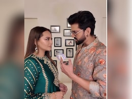 सोनाक्षी सिन्हा ने बॉलीवुड में पूरे किए 15 साल, जहीर इकबाल ने खास अंदाज में मनाया जश्न सोनाक्षी सिन्हा ने बॉलीवुड में पूरे किए 15 साल, जहीर इकबाल ने खास अंदाज में मनाया जश्न