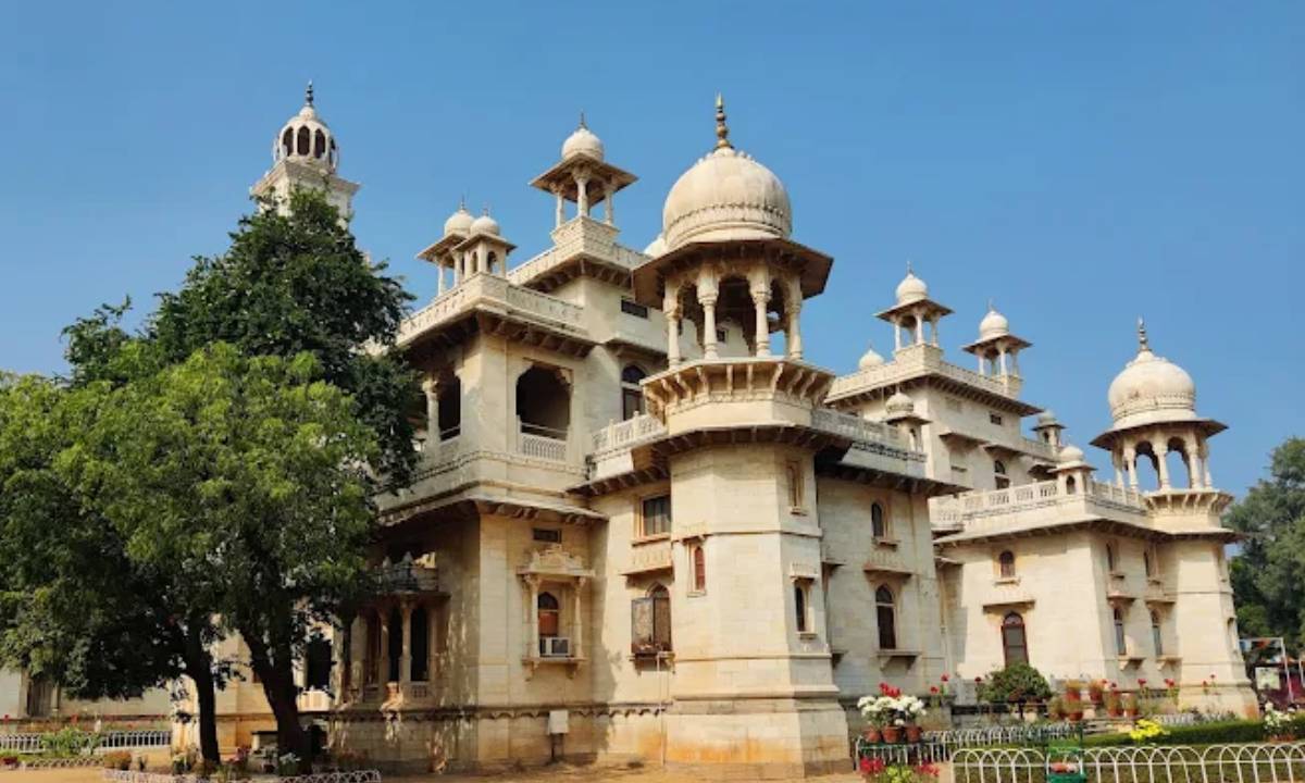 भारत का सबसे रॉयल स्कूल, जहां 300 नौकरों के साथ आया पहला स्टूडेंट, गजब है रॉयल ठाठ