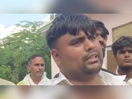 प्रार्थना सभा में धर्मांतरण का खेल? सूचना पर पहुंचे बजरंग दल ने लगाए जय श्रीराम के नारे; भाग निकला आयोजक प्रार्थना सभा में धर्मांतरण का खेल? सूचना पर पहुंचे बजरंग दल ने लगाए जय श्रीराम के नारे; भाग निकला आयोजक