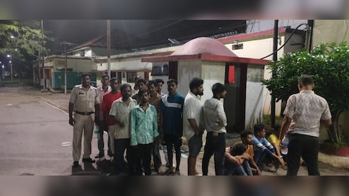 रायपुर में गणेश विसर्जन झांकी में पुलिस का बड़ा एक्शन, कुल 111 असामाजिक तत्वों के खिलाफ कार्रवाई