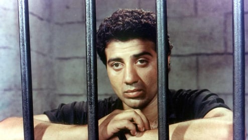 सनी देओल ने नेटफ्लिक्स की मूवी के लिए वसूली है मोटी फीस, आप भी कहेंगे- गदर 2 ने करवा दी बल्ले-बल्ले