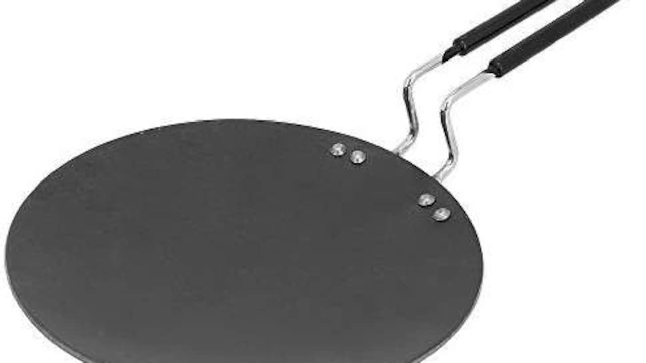 Grab Best Non-Stick And Cast Iron Tawa Deals During Flipkart Big Billion Days Sale Now.