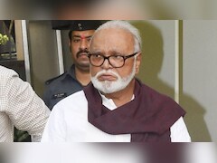 मुंबई की एक स्पेशल कोर्ट ने फिर से खोला छगन भुजबल का बेनामी संपत्ति केस