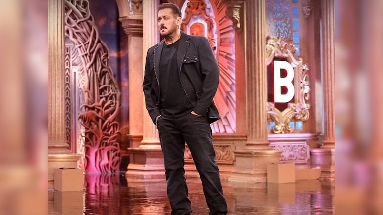 Bigg Boss 19: इस वीकेंड का वार सलमान खान की छुट्टी, 18 साल बाद शो को होस्ट करने आ रहा ये स्टार Bigg Boss 19: इस वीकेंड का वार सलमान खान की छुट्टी, 18 साल बाद शो को होस्ट करने आ रहा ये स्टार