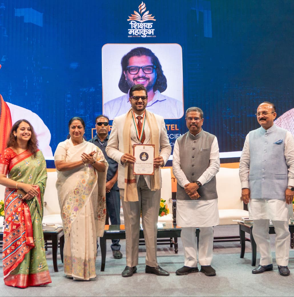 रोहित दुआ पटेल को मिला राज्य शिक्षक सम्मान 2025, दिल्ली सरकार द्वारा किया गया सम्मानित