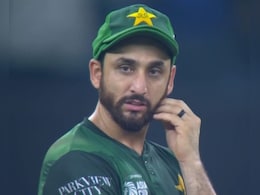 IND vs PAK: समलान आगा के इस फैसले पर भड़के पूर्व पाकिस्तानी कप्तान, बताया क्या रहा मैच का सबसे बड़ा टर्निंग प्वाइंट IND vs PAK: समलान आगा के इस फैसले पर भड़के पूर्व पाकिस्तानी कप्तान, बताया क्या रहा मैच का सबसे बड़ा टर्निंग प्वाइंट