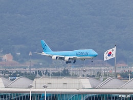 300 South Korean Workers Return Home After US Immigration Crackdown 300 South Korean Workers Return Home After US Immigration Crackdown
