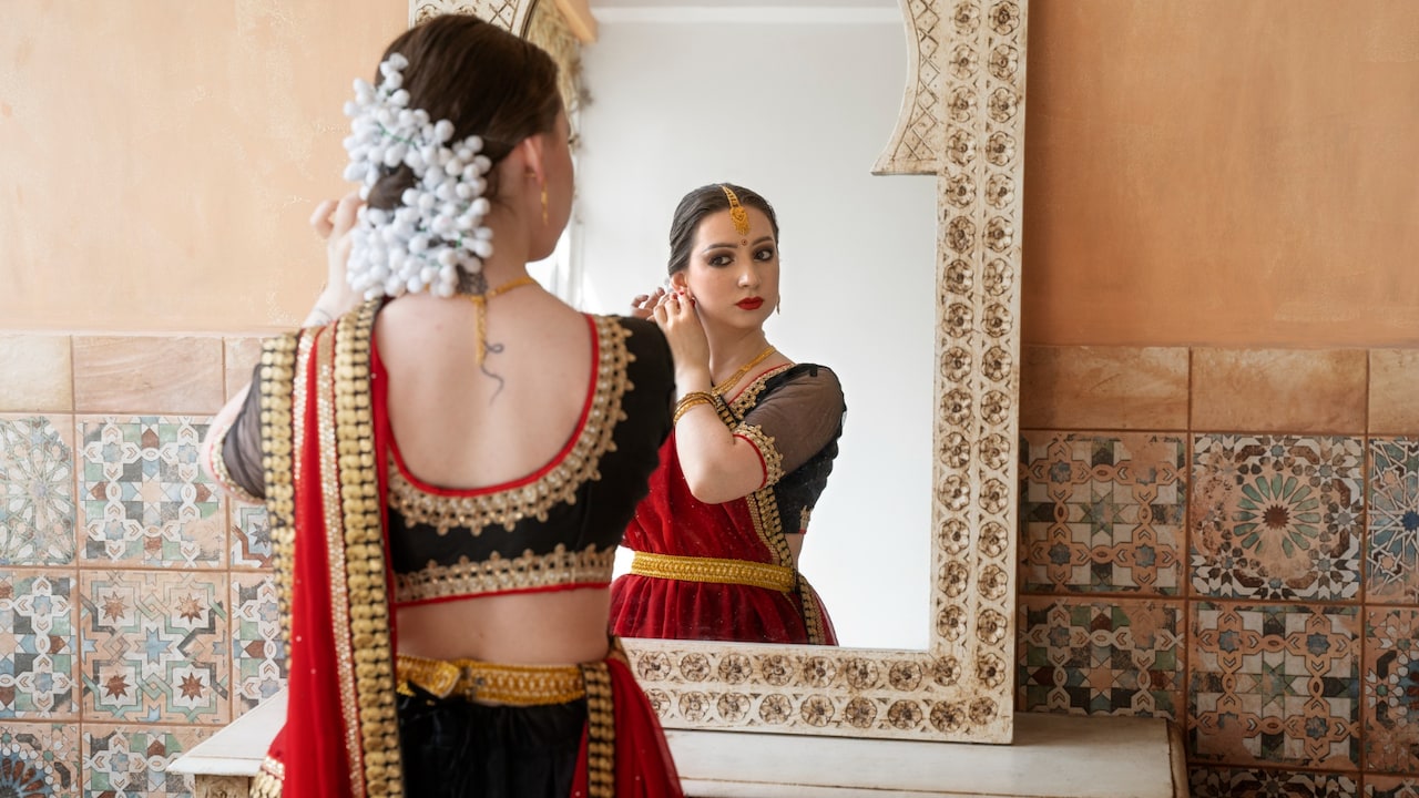Blouses For Saree Styles, Fabrics, And Trends