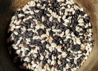 Think Spinach Is The Best Iron Source? Nutritionist Recommends 7 Indian Foods That Contain More Iron