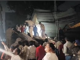 इंदौर में 10 साल पुराना 5 मंजिला मकान गिरा, 6 लोगों के दबे होने की सूचना, 9 घायल अस्पताल में भर्ती इंदौर में 10 साल पुराना 5 मंजिला मकान गिरा, 6 लोगों के दबे होने की सूचना, 9 घायल अस्पताल में भर्ती