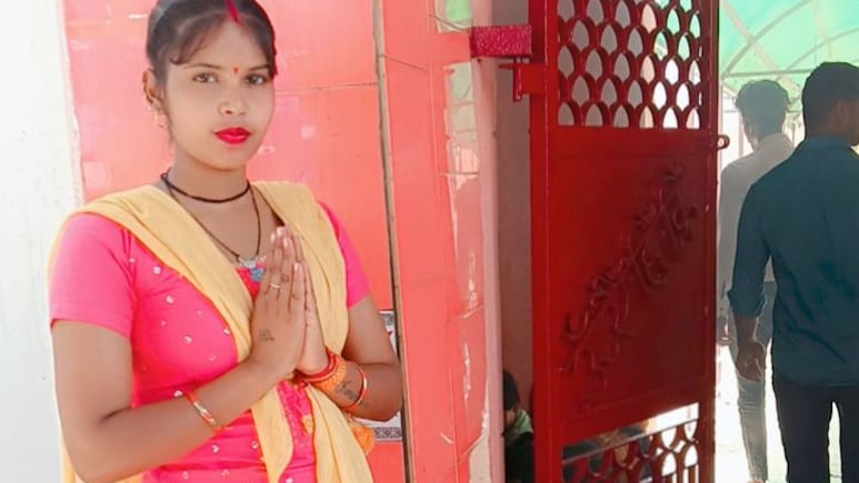 Suspecting Affair, UP Man Stabs Wife To Death In Front Of Children, Then Calls Cops