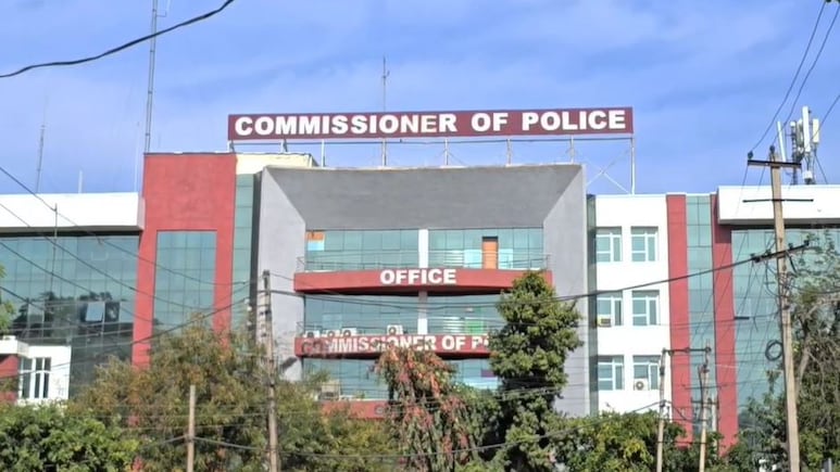 Woman's Decomposed Body Found Under Bed In Gurugram, Live-In Partner Missing