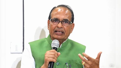 केंद्रीय कृषि मंत्री शिवराज सिंह चौहान ने की यूरिया आपूर्ति की समीक्षा, खरीफ सीजन में बढ़ी खाद की मांग