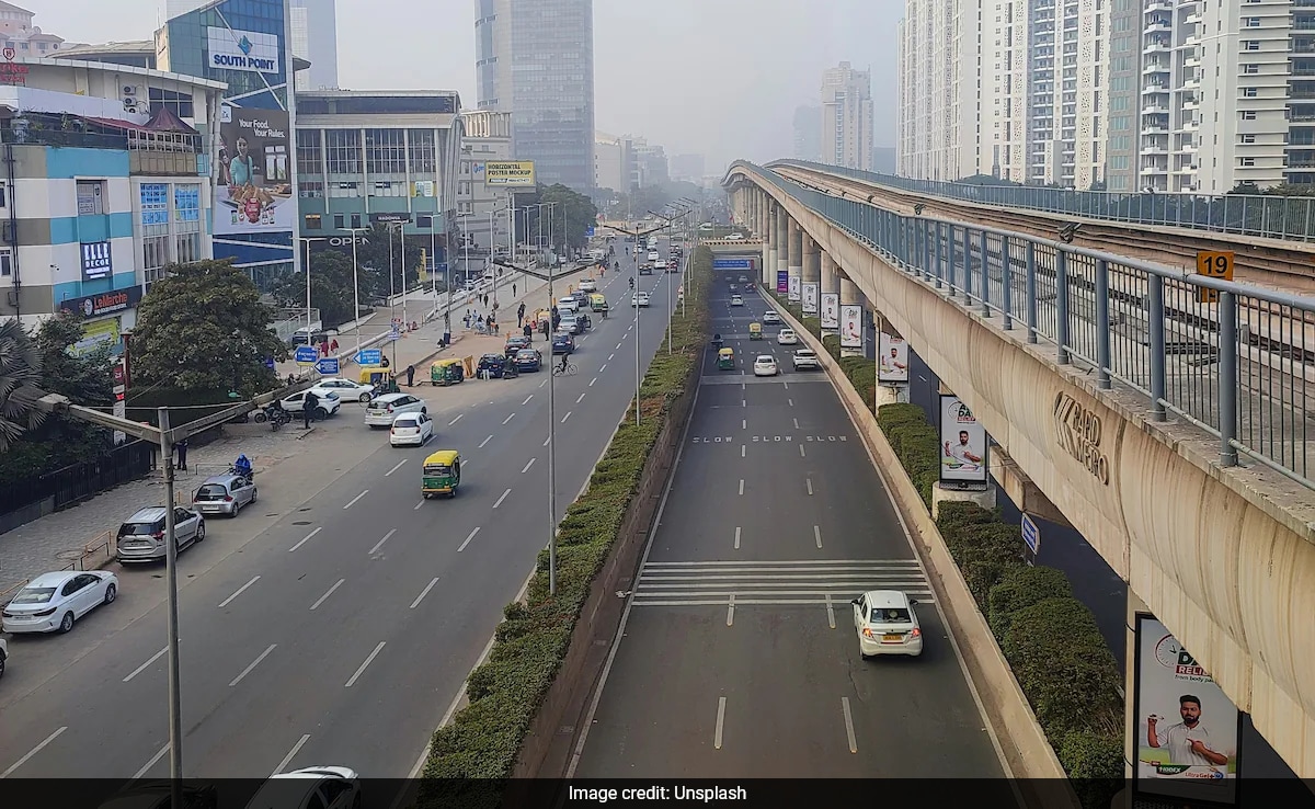 Reddit User's Comparison: Bengaluru Outshines Gurugram