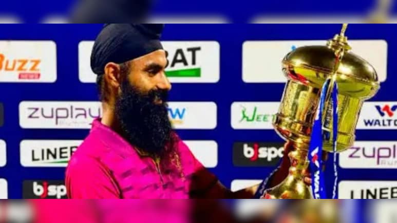 AFG vs UAE: अंतरराष्ट्रीय क्रिकेट खेलने वाले पहले अमृतधारी सिख हैं सिमरनजीत सिंह, जानें कौन सी बातें बनाती हैं उन्हें खास