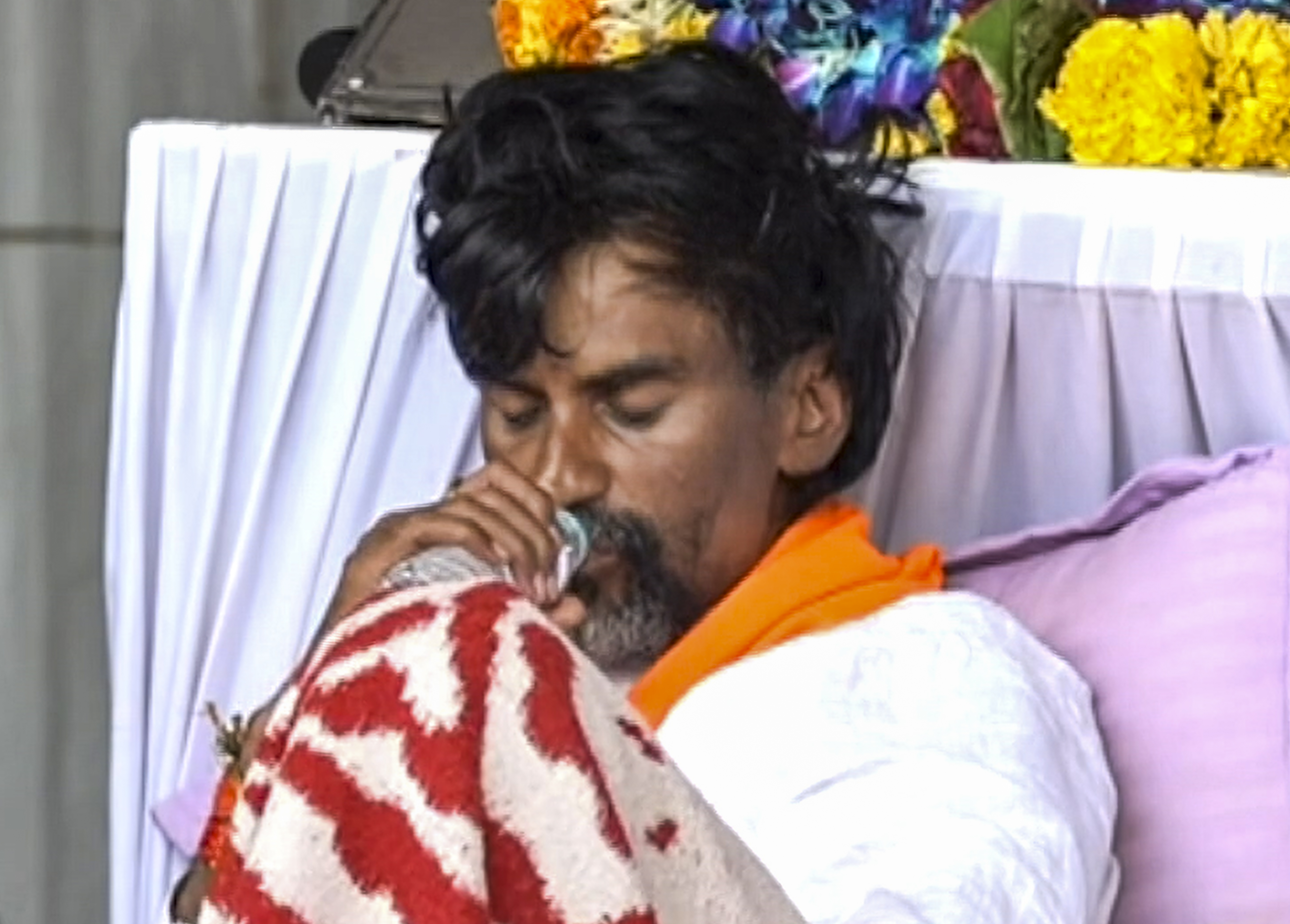 "Ready For Talks, But Not Leaving Till...": Maratha Quota Activist Jarange