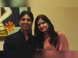 कुमार विश्वास की पत्नी मंजू शर्मा ने इस यूनिवर्सिटी से की है पढ़ाई, जानें कैसे हुई दोनों की मुलाकात कुमार विश्वास की पत्नी मंजू शर्मा ने इस यूनिवर्सिटी से की है पढ़ाई, जानें कैसे हुई दोनों की मुलाकात