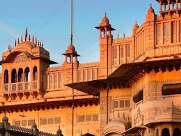 पिता बनाम बेटा... एक झंडे को लेकर आमने सामने पूर्व राजा और राजकुमार... भरतपुर शाही परिवार में छिड़ा विवाद  पिता बनाम बेटा... एक झंडे को लेकर आमने सामने पूर्व राजा और राजकुमार... भरतपुर शाही परिवार में छिड़ा विवाद