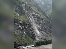 Video Captures Massive Landslide Amid Monsoon Havoc In Himachal Video Captures Massive Landslide Amid Monsoon Havoc In Himachal