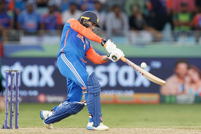 Ind vs Pak Match LIVE Score, Asia Cup: अभिषेक के तूफान में उड़ा पाकिस्तान, भारत का स्कोर 100 पार