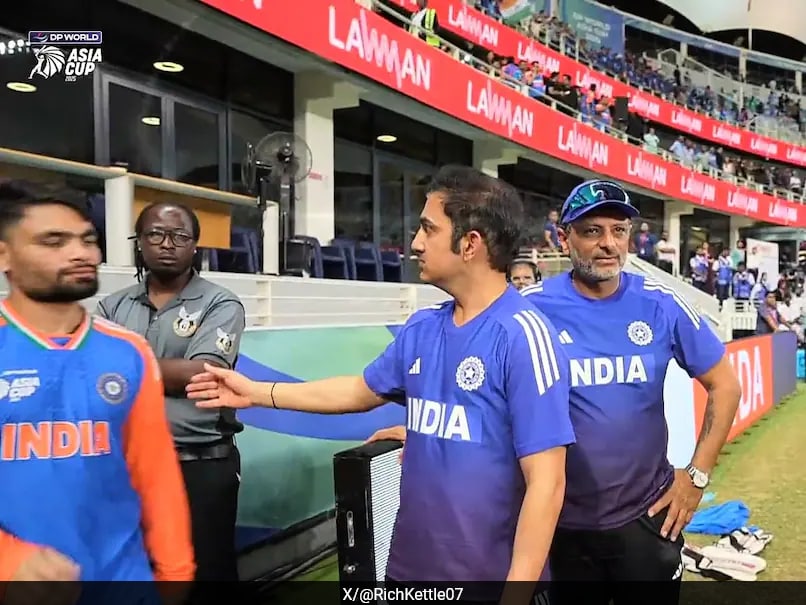 Watch: Gautam Gambhir Changes Handshake Protocol After Pakistan Match, But Only For...