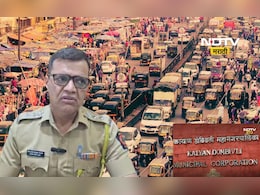 Kalyan News: कल्याण डोंबिवलीत रस्त्यावरील खड्डयांमुळे वाहतूक पोलिसही त्रस्त, KDMC ला थेट पत्रच धाडले Kalyan News: कल्याण डोंबिवलीत रस्त्यावरील खड्डयांमुळे वाहतूक पोलिसही त्रस्त, KDMC ला थेट पत्रच धाडले