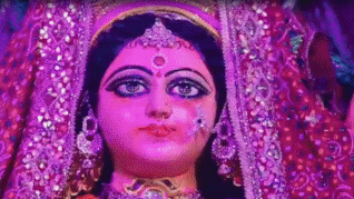 मां दुर्गा की आंखों से बह रहे आंसू... राजस्थान के पंडाल का हैरान करने वाला नजारा
