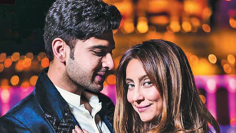 "He Was Sleeping With All Of Mumbai": Did Anusha Dandekar Take A Dig At Ex-Boyfriend Karan Kundrra?