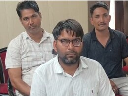 ACB Action: राजस्थान के भरतपुर में 80,000 रुपये की रिश्वत लेते रंगे हाथ पकड़ा गया तहसीलदार, विभाग में मचा हड़कंप ACB Action: राजस्थान के भरतपुर में 80,000 रुपये की रिश्वत लेते रंगे हाथ पकड़ा गया तहसीलदार, विभाग में मचा हड़कंप