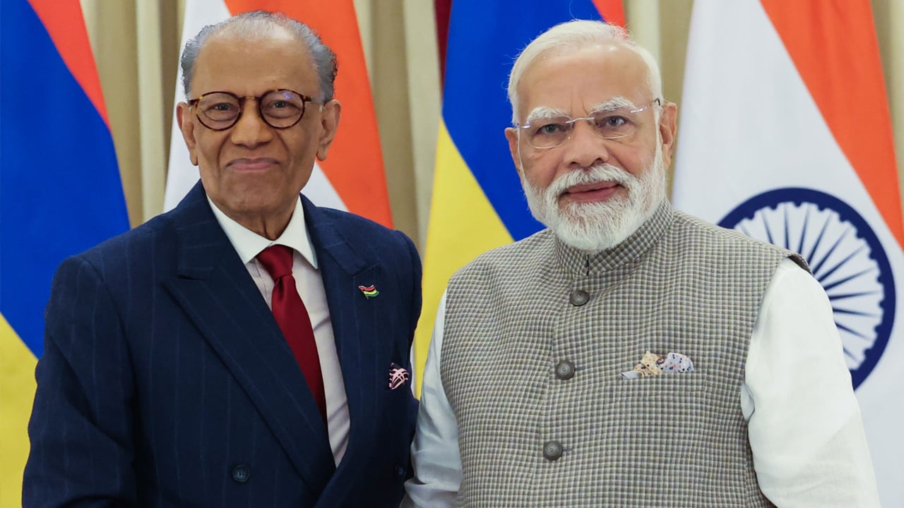 India, Mauritius To Work Towards Facilitating Bilateral Trade In Local Currencies: PM Modi
