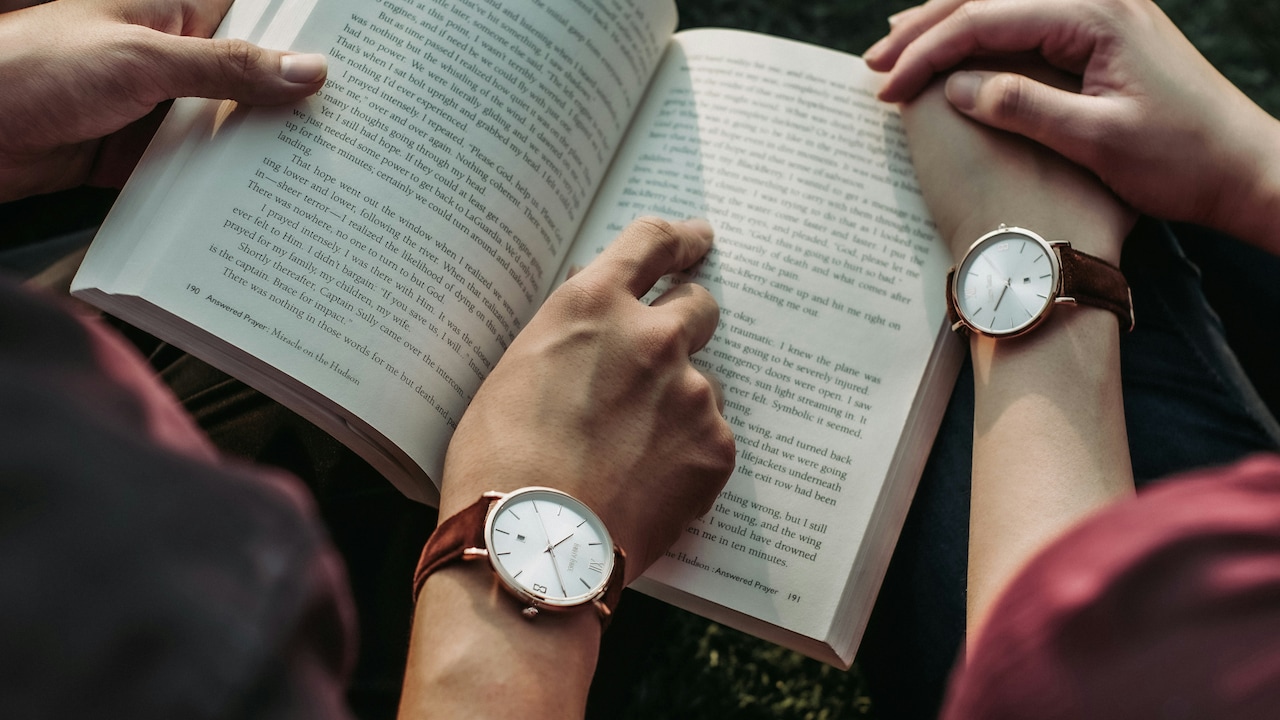Best Anniversary Gifts For Couples: Watches That Make Perfect Sense
